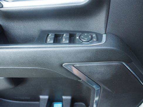 Used 2024 Chevrolet Silverado 2500 LT image 13