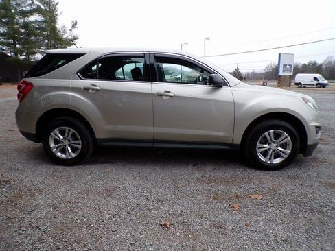 Used 2016 Chevrolet Equinox LS image 5