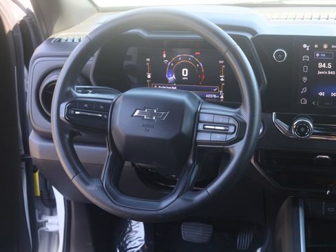 Used 2023 Chevrolet Colorado Trail Boss w/ Technology Package AWD/4WD image 15