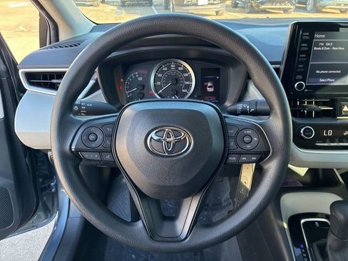 Used 2022 Toyota Corolla LE image 26