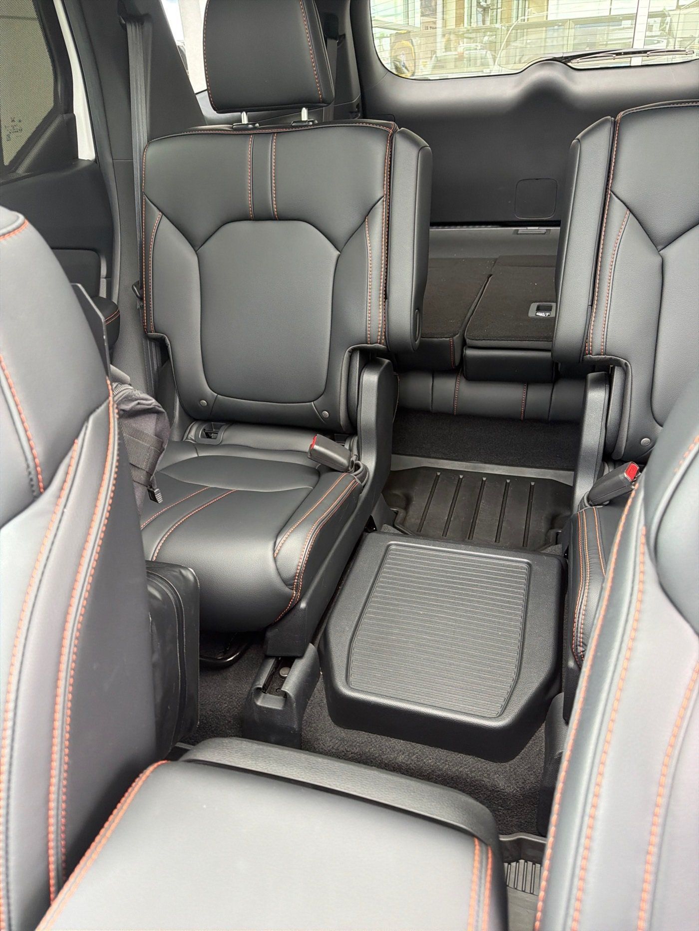 Used 2025 Honda Pilot TrailSport image 6