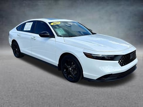 Used 2025 Honda Accord SE image 3