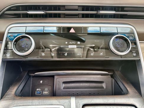 Used 2021 Genesis GV80 2.5T w/ Prestige Package 04 image 17