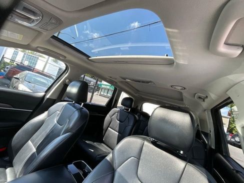Used 2021 Kia Telluride SX image 10
