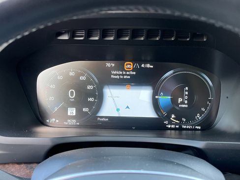 Used 2016 Volvo XC90 T8 Momentum image 31