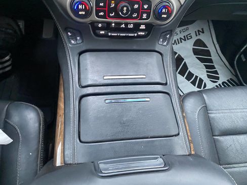 Used 2015 GMC Yukon XL Denali w/ Premium Package image 43