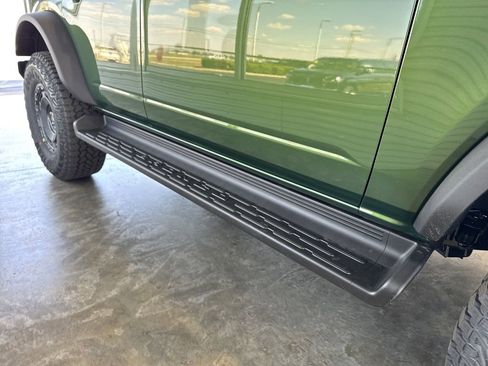 New 2025 Ford Bronco Outer Banks w/ Sasquatch Package image 9