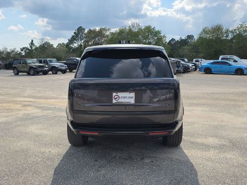 Used 2022 Land Rover Range Rover SE image 6