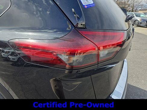 Used 2024 Nissan Rogue SL w/ SL Premium Package image 37
