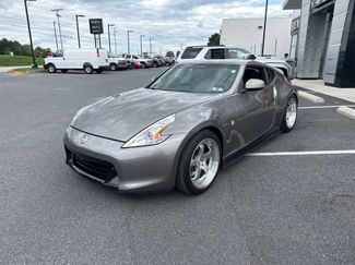 Used 2009 Nissan 370Z Touring w/ Sport Pkg RWD video 1