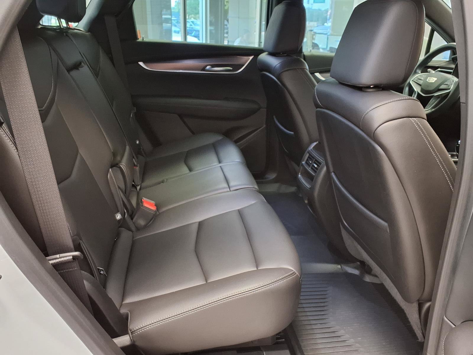 Certified 2024 Cadillac XT5 Luxury FWD image 14