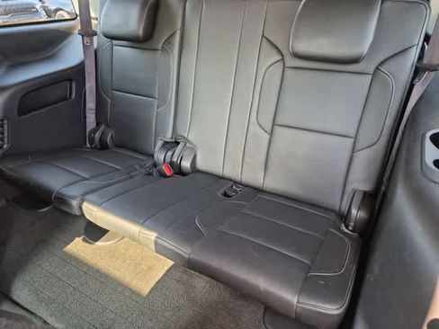 Used 2017 GMC Yukon SLT w/ Open Road Package AWD/4WD image 21