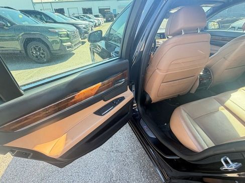 Used 2014 BMW 750i xDrive AWD/4WD image 14