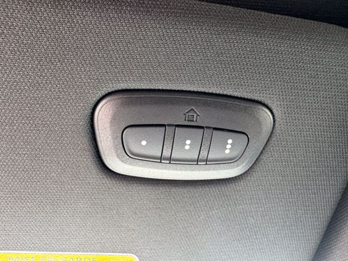 Used 2026 RAM 1500 Laramie w/ Sport Appearance Package AWD/4WD image 28