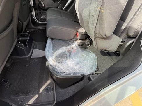 Used 2022 Jeep Gladiator Sport image 15