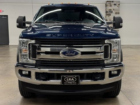 Used 2019 Ford F250 XLT w/ XLT Value Package AWD/4WD image 2