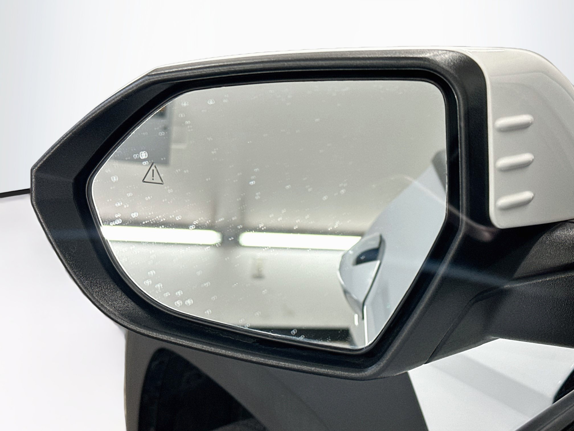 Used 2025 Hyundai Kona SEL AWD/4WD image 16