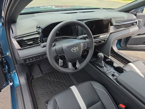 Used 2026 Toyota Camry SE w/ Convenience Package AWD/4WD image 18