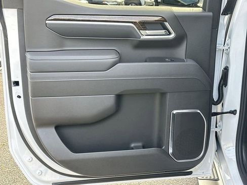 New 2026 GMC Sierra 1500 Elevation image 24