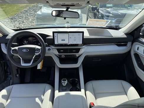 New 2026 Ford Explorer Active w/ Active Comfort Package AWD/4WD image 12