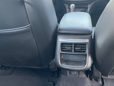 Used 2018 Chevrolet Impala LT FWD image 33