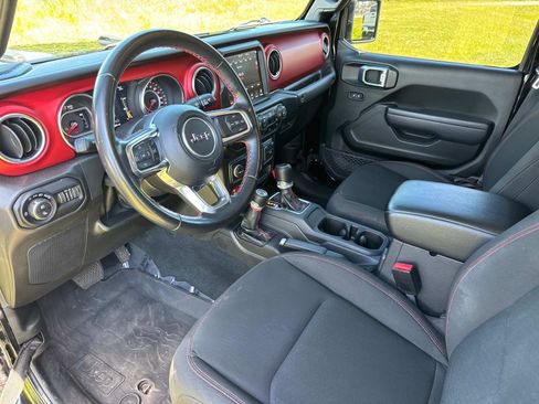 Used 2022 Jeep Gladiator Rubicon w/ LED Lighting Group AWD/4WD image 23