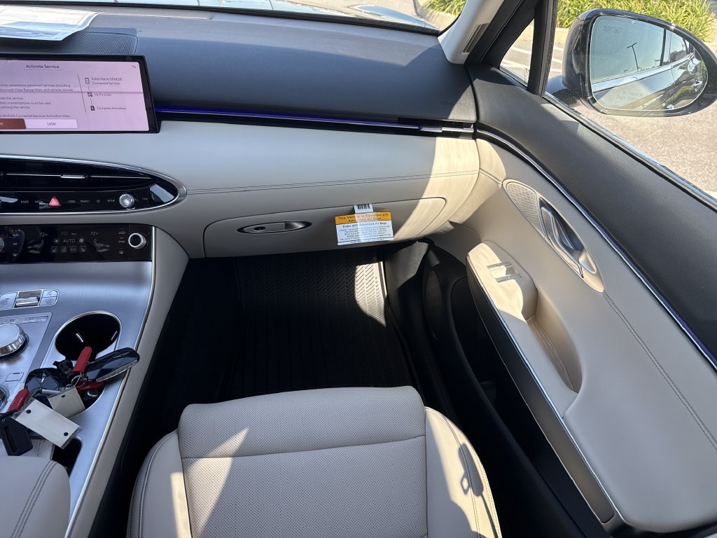 New 2027 Genesis GV70 2.5T Select AWD/4WD image 15