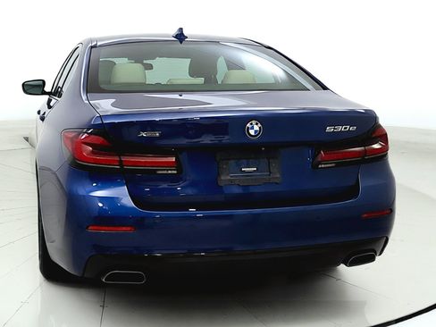 Used 2021 BMW 530e xDrive w/ Premium Package AWD/4WD image 10