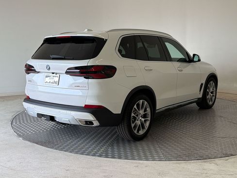 New 2026 BMW X5 xDrive50e AWD/4WD image 9