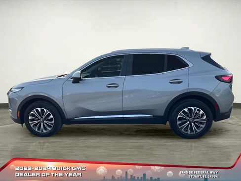 New 2025 Buick Envision Preferred image 2