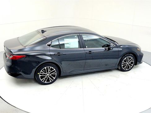 New 2026 Toyota Camry XLE image 14