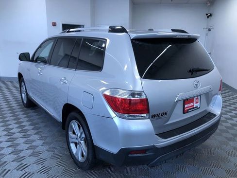 Used 2013 Toyota Highlander Limited AWD/4WD image 13