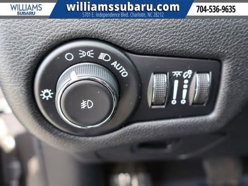 Used 2020 Jeep Cherokee Latitude Plus image 20