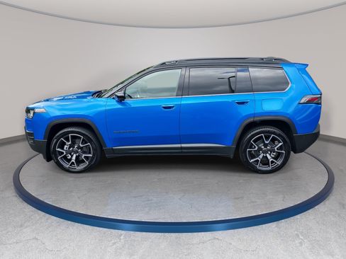 Used 2026 Jeep Cherokee Overland w/ Advanced Pro Tech Group AWD/4WD image 8