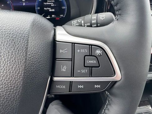 New 2026 Toyota Highlander Platinum AWD/4WD image 25