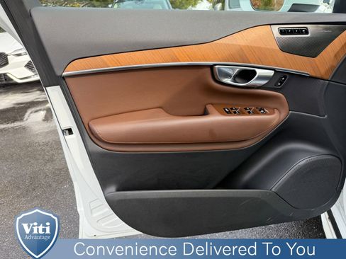 Certified 2023 Volvo XC90 B6 Plus image 16