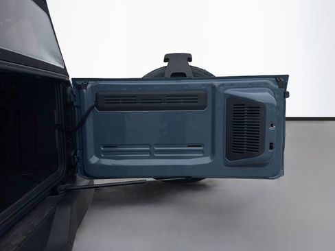 Used 2023 Ford Bronco Outer Banks AWD/4WD image 13