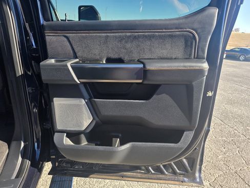 Used 2024 Ford F250 Platinum w/ FX4 Off-Road Package image 14