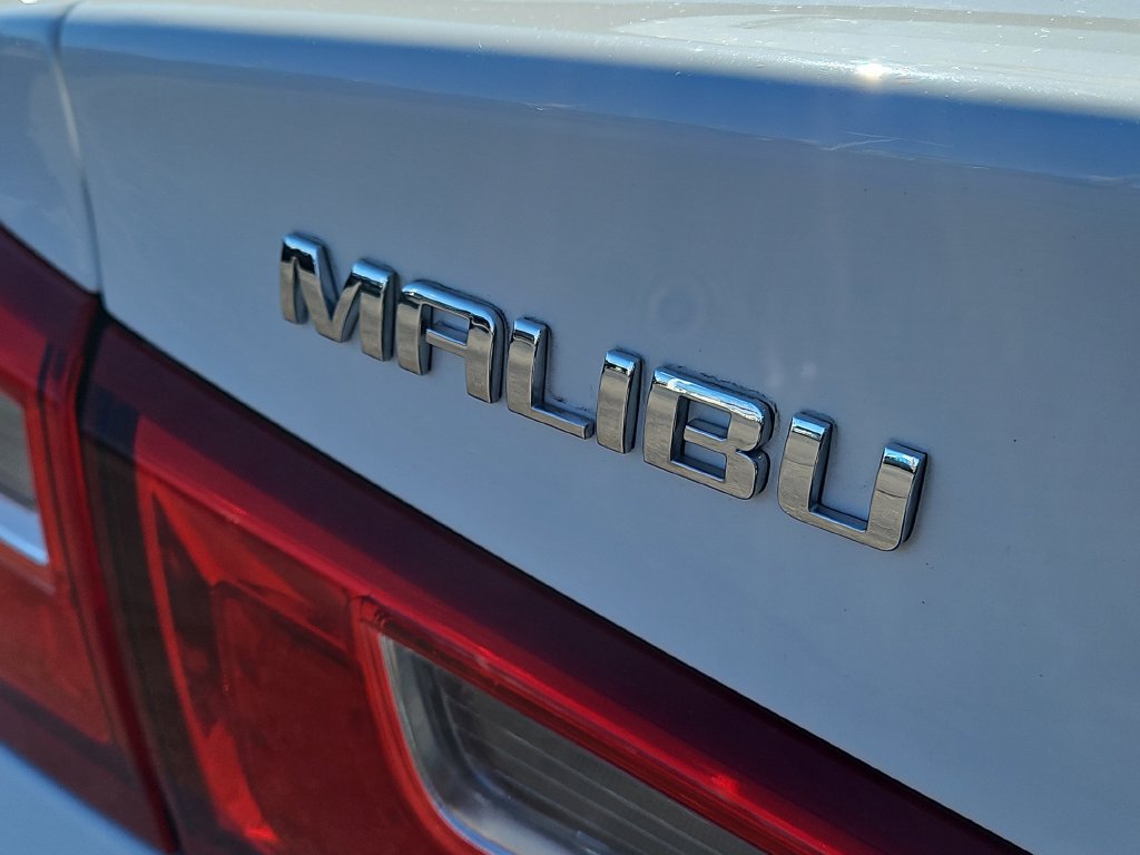 Used 2025 Chevrolet Malibu LT FWD image 8