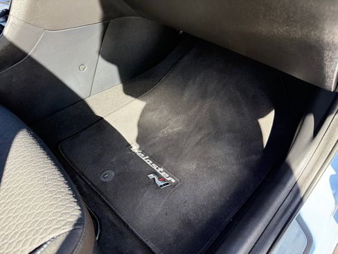 Used 2020 Hyundai Veloster N w/ Performance Package image 21