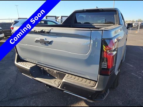 Used 2025 Chevrolet Silverado EV LT image 9