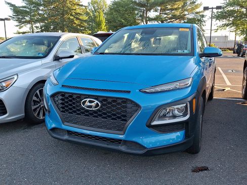 Used 2019 Hyundai Kona SE FWD image 2