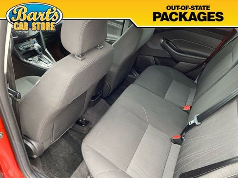 Used 2018 Ford Focus SE w/ Cold Weather Package image 20