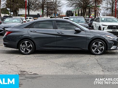 Used 2023 Hyundai Elantra Limited image 10
