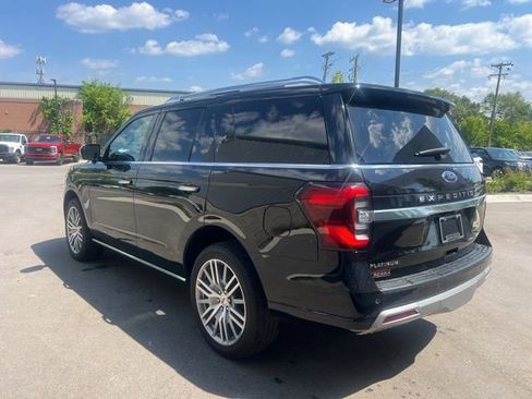 Used 2023 Ford Expedition Platinum AWD/4WD image 7