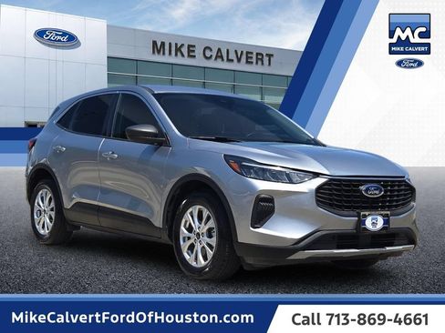 Used 2023 Ford Escape Active FWD image 7