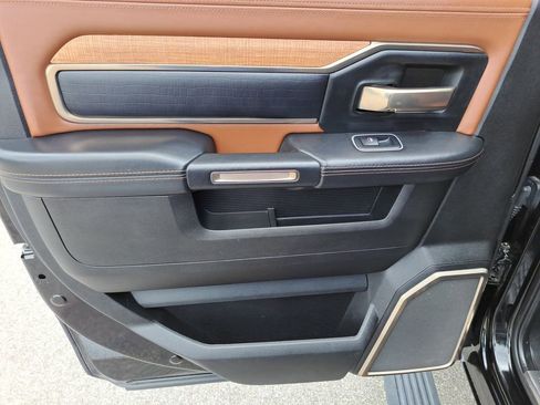 Used 2022 RAM 3500 Limited image 15