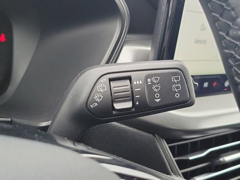 Used 2024 Ford Escape SE image 15