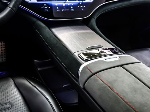 New 2025 Mercedes-Benz EQS AMG 4MATIC image 6