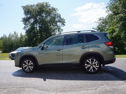 Used 2021 Subaru Forester Limited AWD/4WD image 8